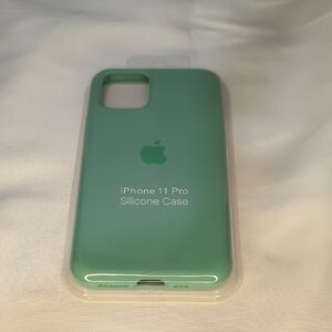 Apple iPhone 11 Pro Silicone Case - Mint Green
